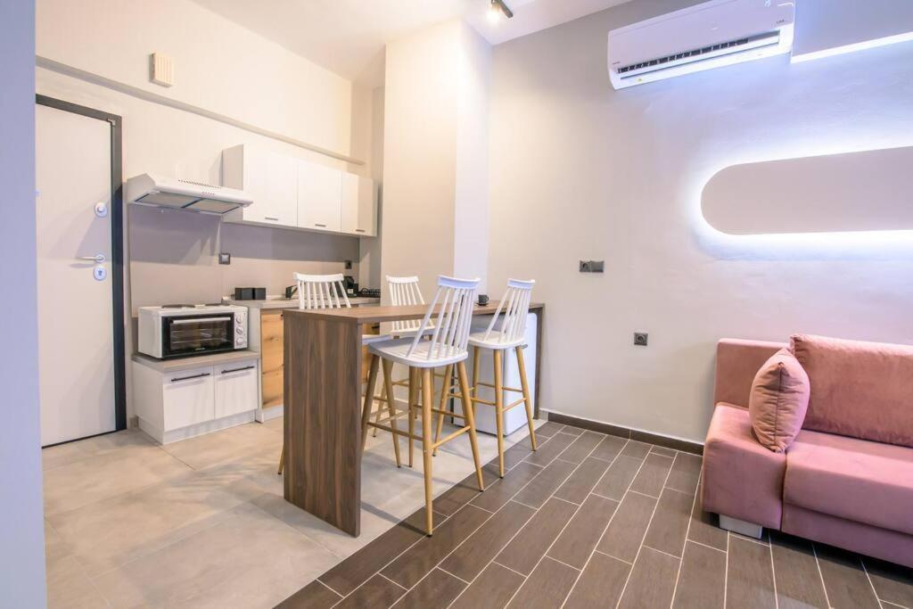 Luxury Central Apartment 4,1 ラリサ エクステリア 写真