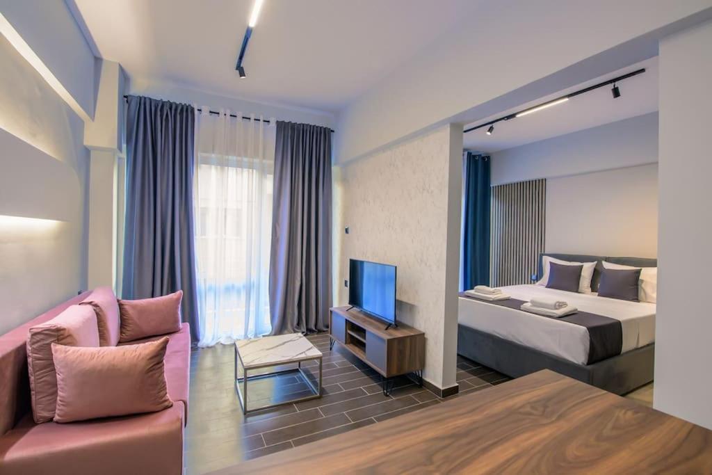 Luxury Central Apartment 4,1 ラリサ エクステリア 写真