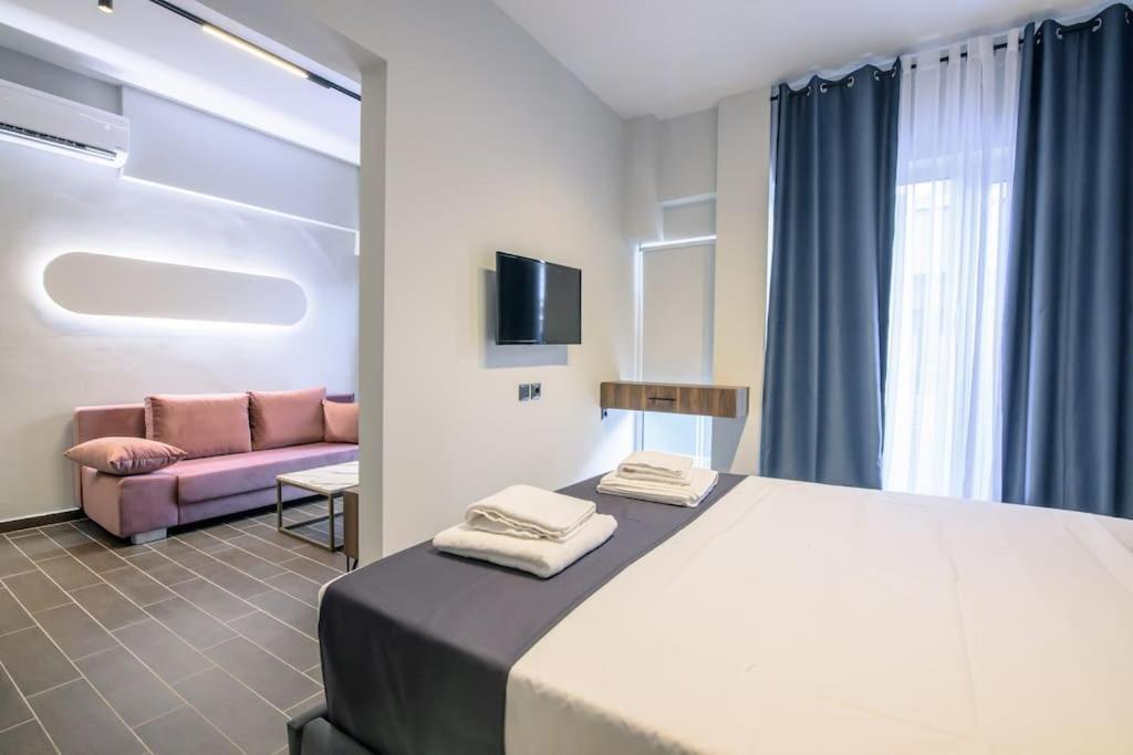 Luxury Central Apartment 4,1 ラリサ エクステリア 写真
