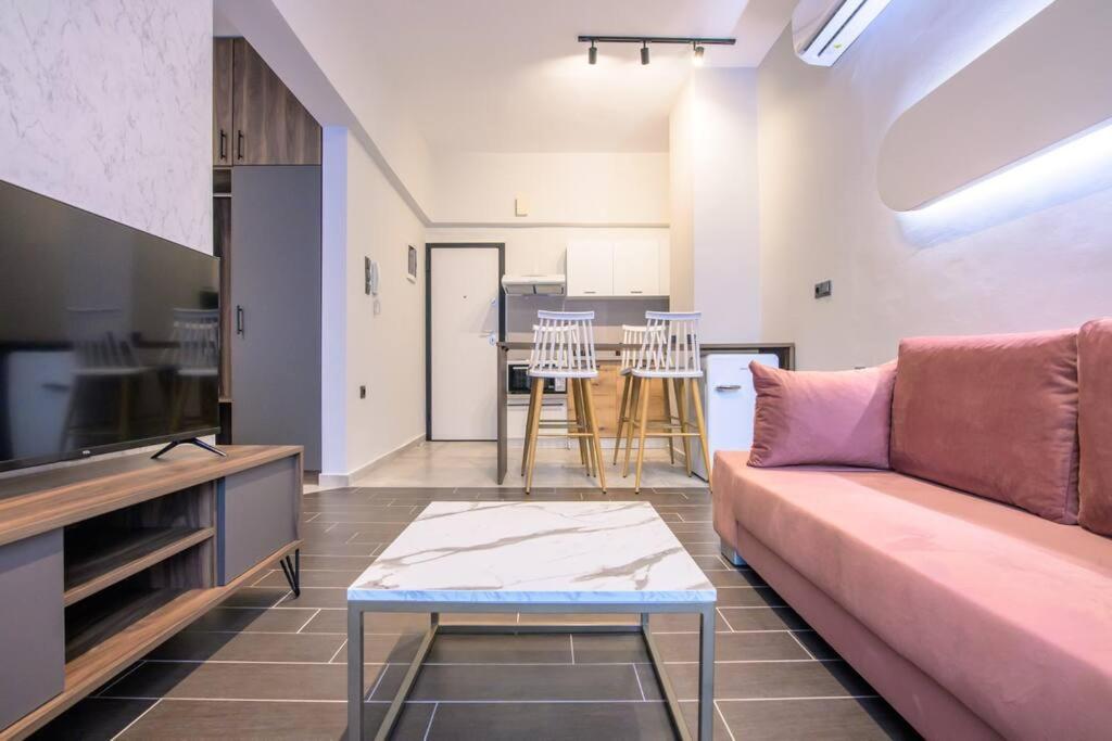Luxury Central Apartment 4,1 ラリサ エクステリア 写真
