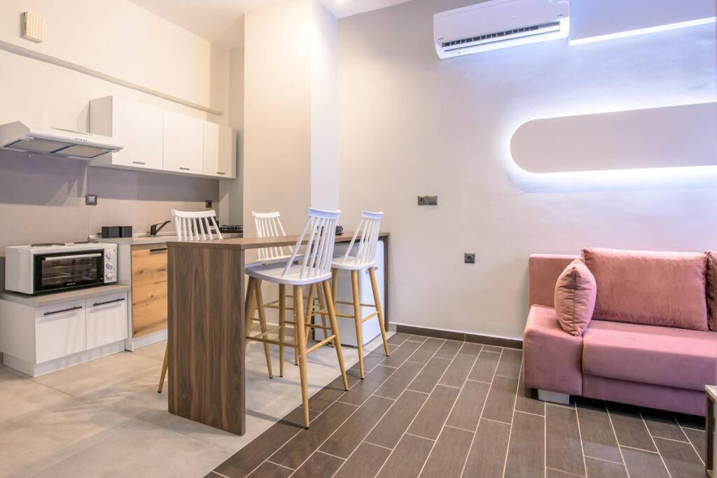 Luxury Central Apartment 4,1 ラリサ エクステリア 写真